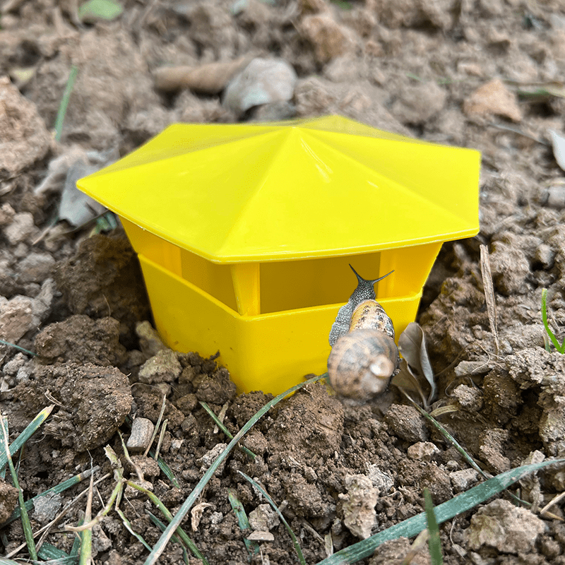 6 Pcs, Beer Slug & Snail Traps, Snail Trap Catcher Tool, New Reusable Plastic Snail Trapper, Slug Plastic Box, Slug Traps for Garden, Plastic Snail Trapper for Vegetable Garden Farm Decor